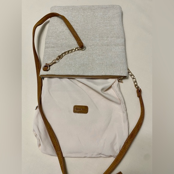 Gorgeous Deux Lux crossbody bag. EUC - Picture 9 of 12